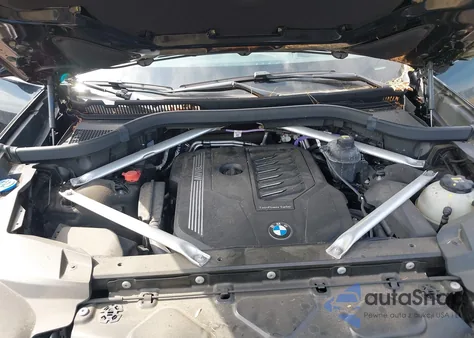 2021 BMW X7 xDrive40I z USA, uszkodzony, nr VIN 5UXCW2C05M9F51708